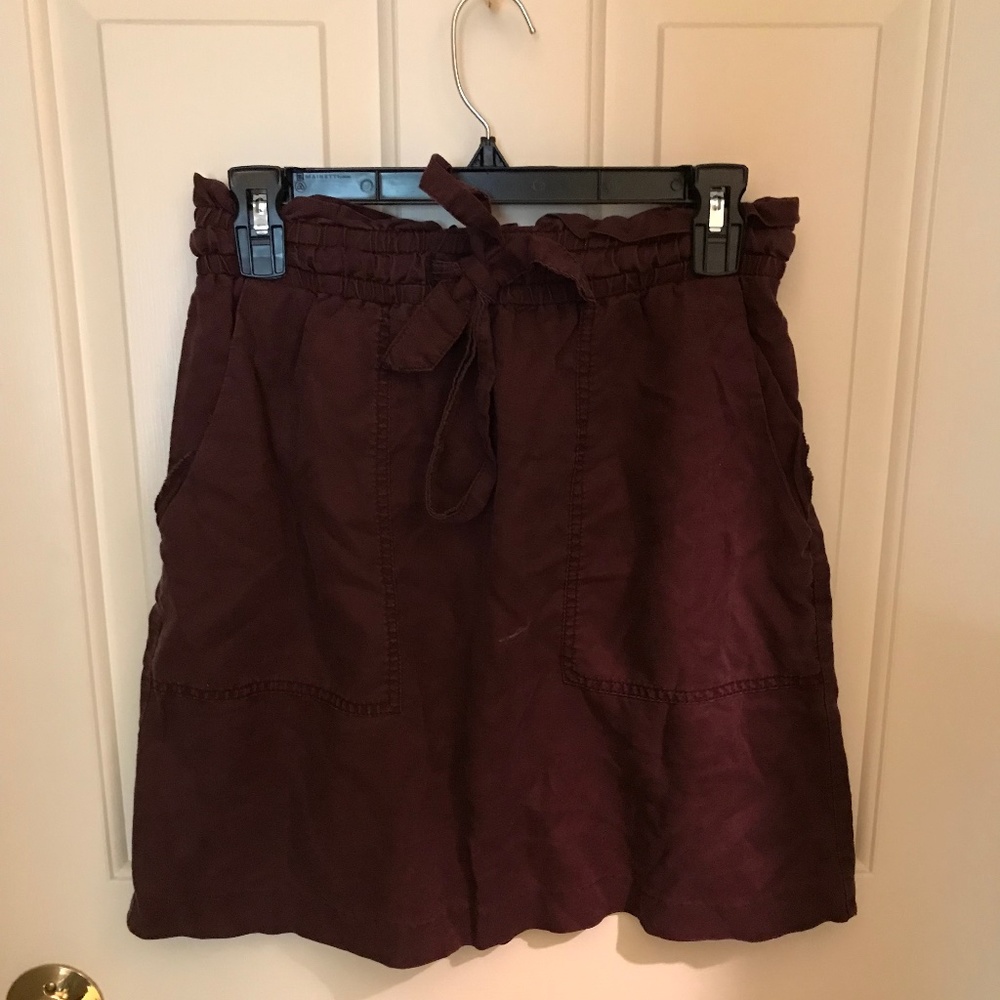 H&M Maroon Ruffled Skirt Size 8